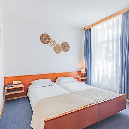 Hotel Le Petit Poete Echternach Eksteriør bilde